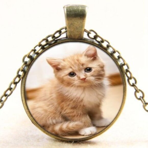 Yellow Cat Cabochon Bronze Pendant Necklace Party Gift - Picture 1 of 4